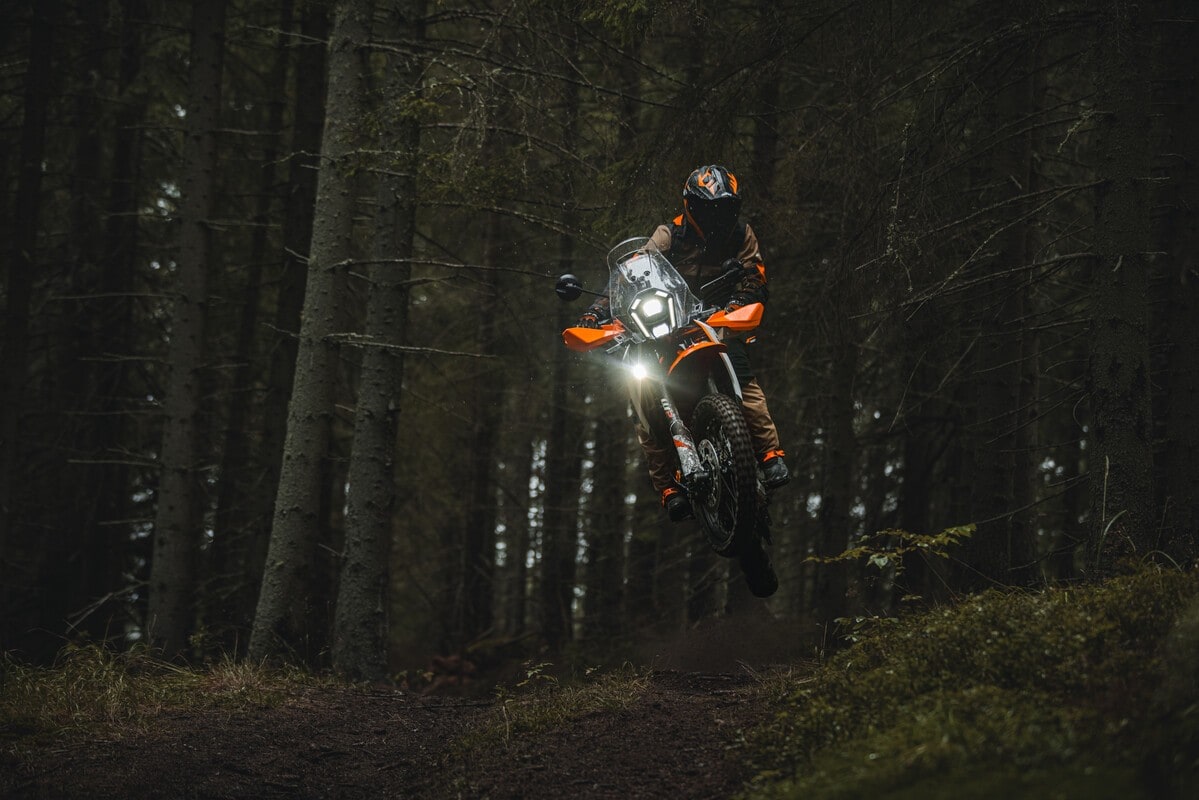 KTM 390 Adventure 2025: le adventure per tutti